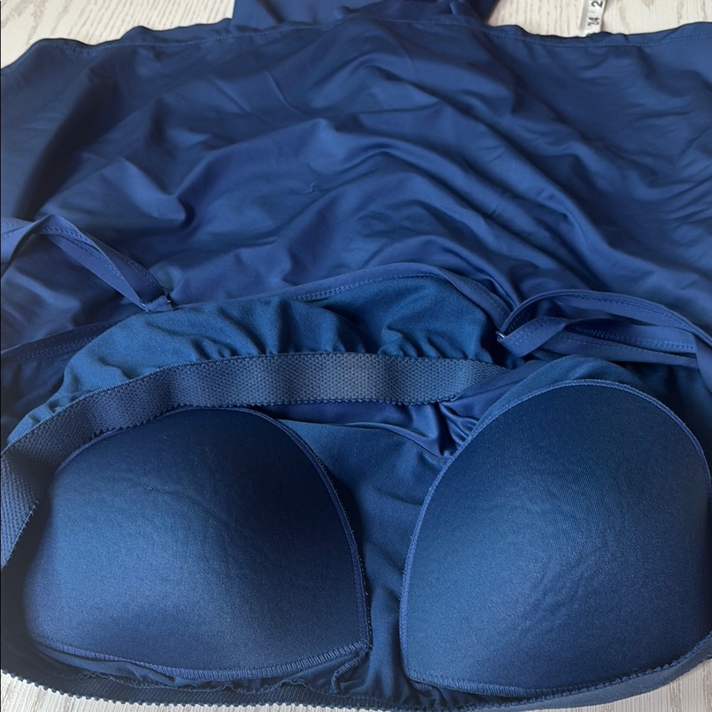 Chic Blue Bikini Set with Classic Design - Picture 13 of 14